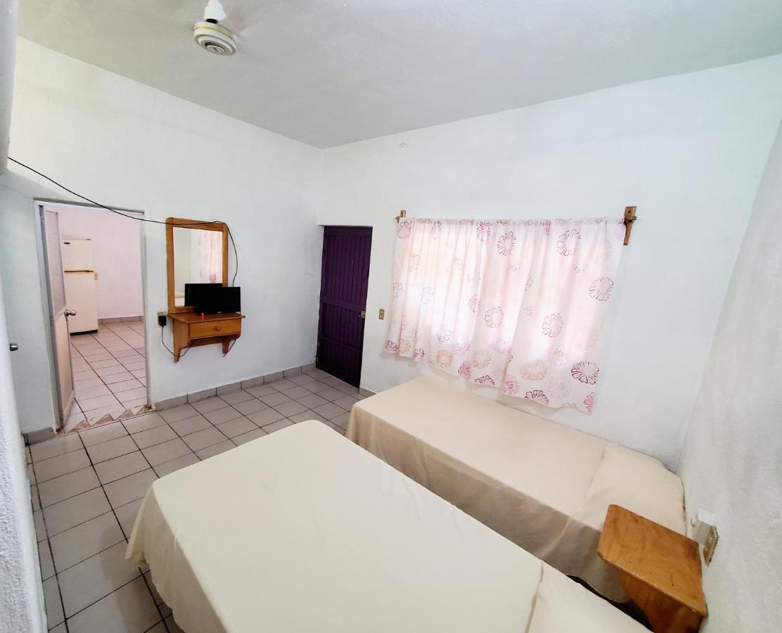 Hotel Casa Melaque ซาน พาทริชิโอ เมลาเก ภายนอก รูปภาพ