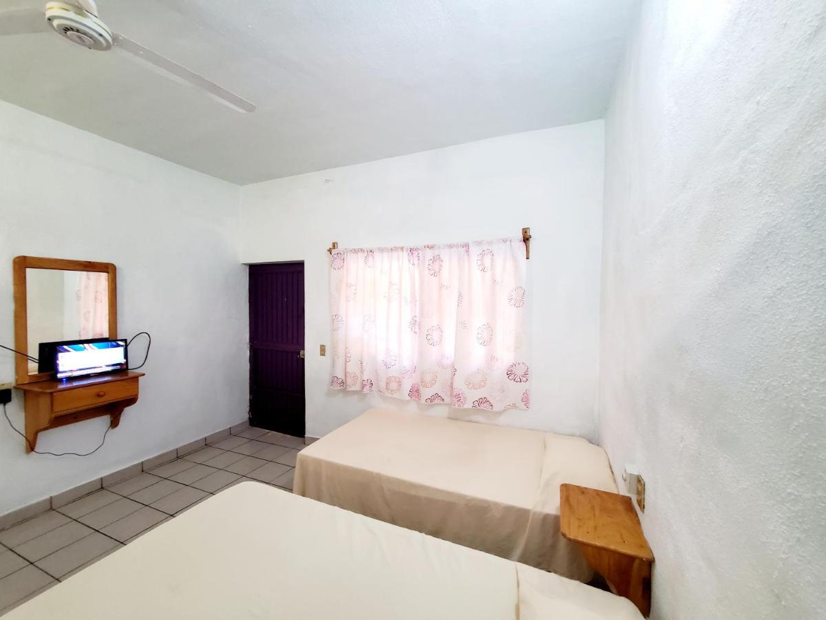 Hotel Casa Melaque ซาน พาทริชิโอ เมลาเก ภายนอก รูปภาพ