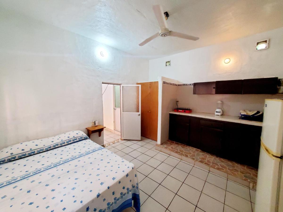 Hotel Casa Melaque ซาน พาทริชิโอ เมลาเก ภายนอก รูปภาพ